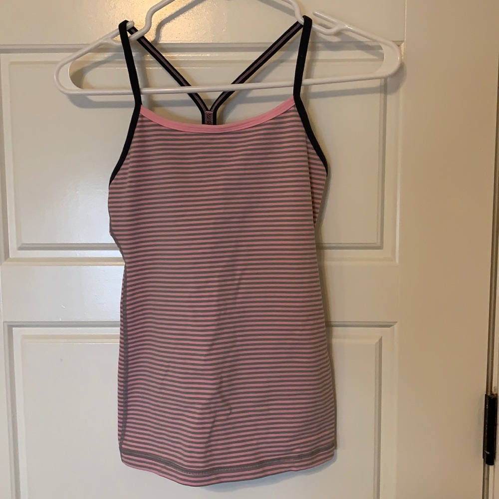 Lululemon tank size 2